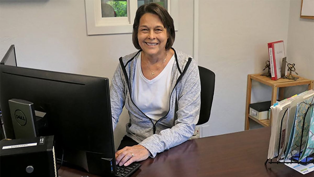 Active-Hands-on-Office-Volunteer